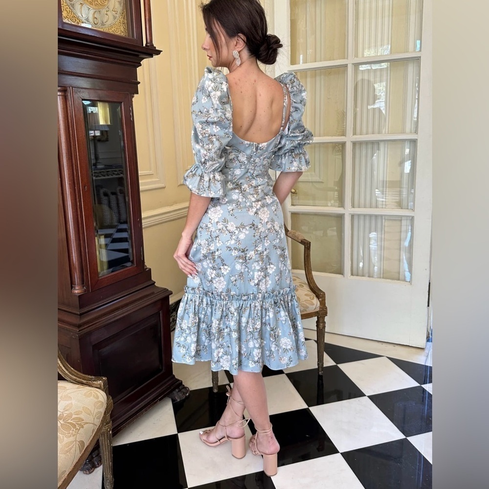 Reveux Floral Blue Puff Sleeve Dress - Picture 3 of 15